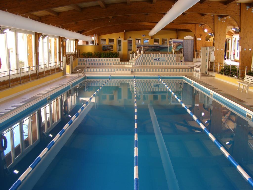 Le Nereidi Hotel & Residence Con Piscina-Tennis-Fitness-Parcheggio Coperto-Sala Conferenze La Maddalena  Exteriör bild