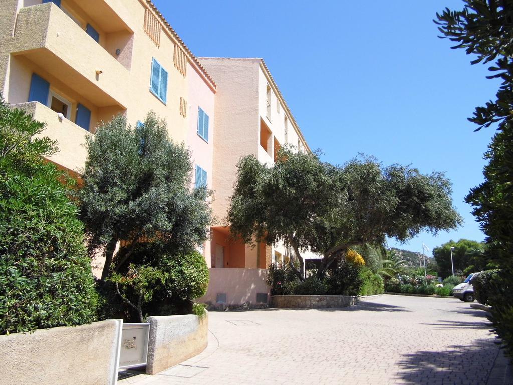 Le Nereidi Hotel & Residence Con Piscina-Tennis-Fitness-Parcheggio Coperto-Sala Conferenze La Maddalena  Exteriör bild