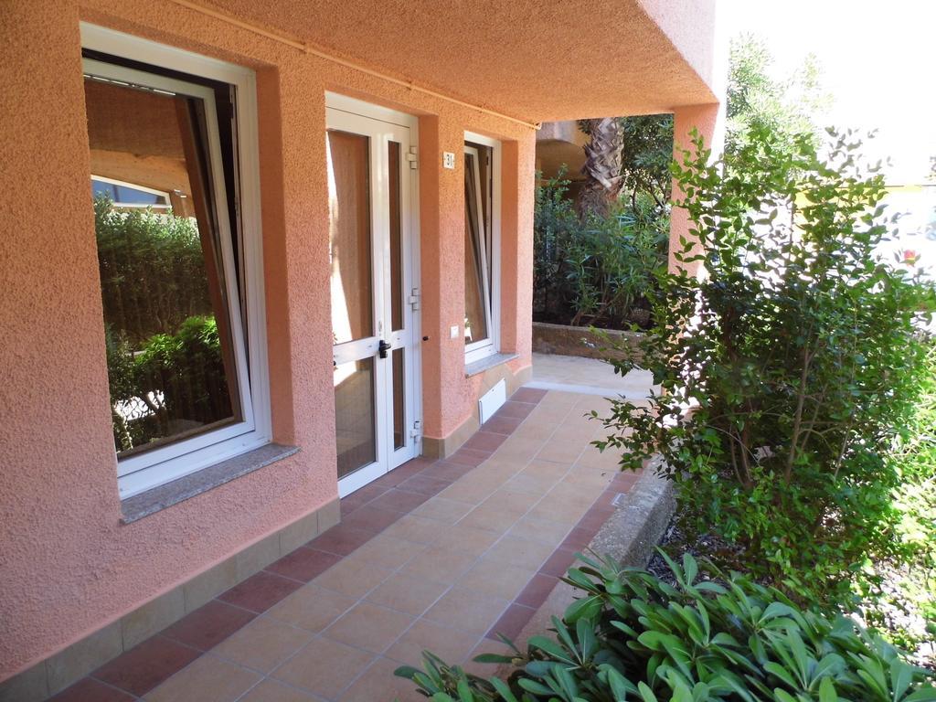 Le Nereidi Hotel & Residence Con Piscina-Tennis-Fitness-Parcheggio Coperto-Sala Conferenze La Maddalena  Exteriör bild